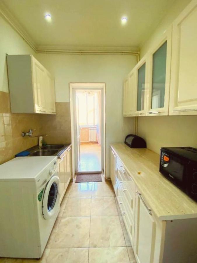 Your Home In Tbilisi Bagian luar foto